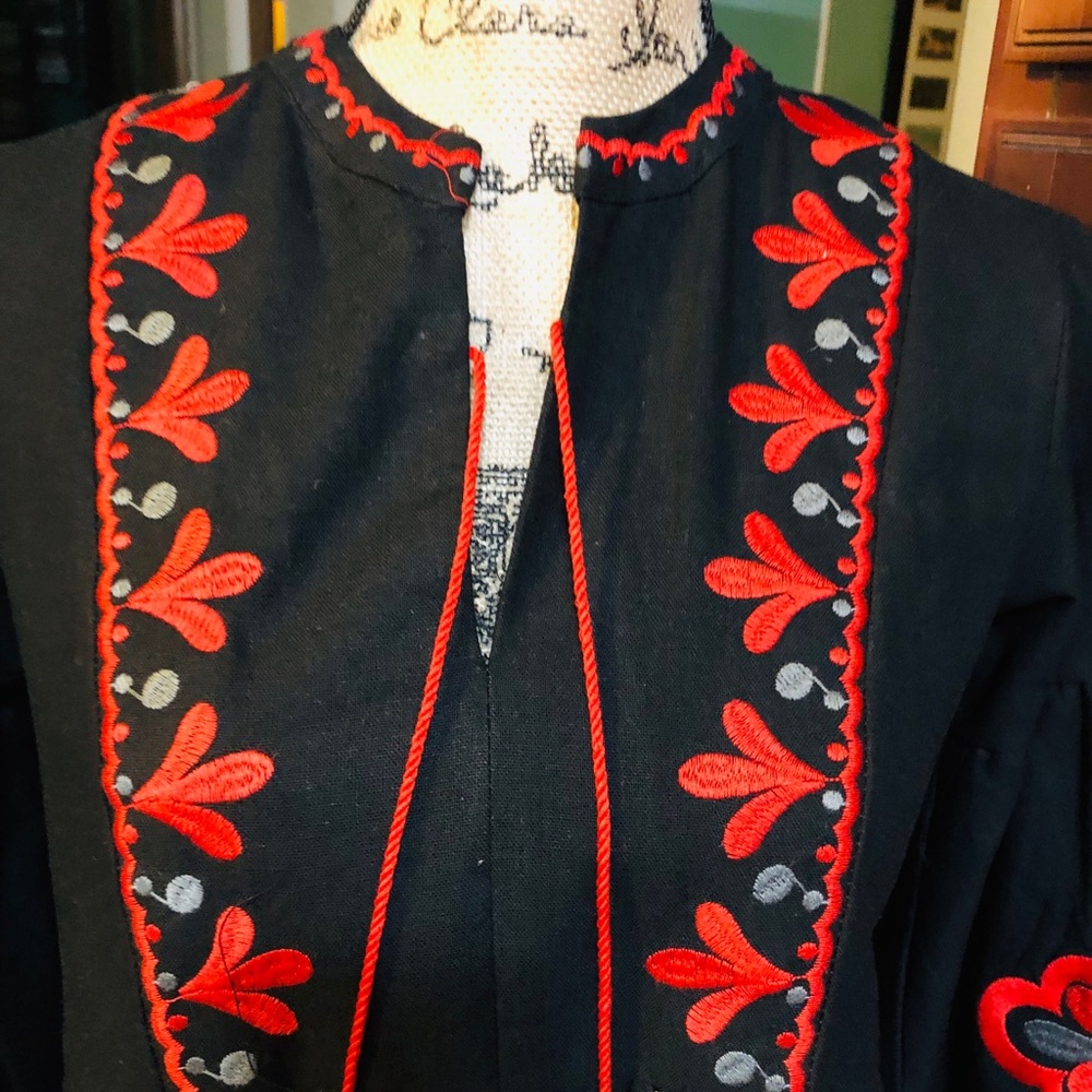 Dress - Picture 2 of 6